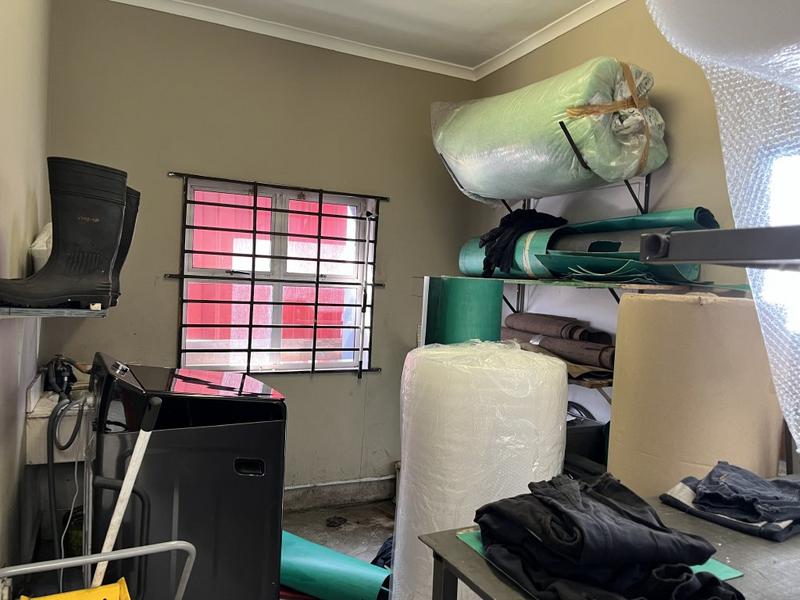 To Let Commercial Property for Rent in Montague Gardens Western Cape